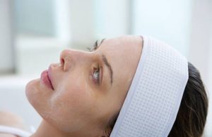 Read more about the article What Does a Chemical Peel Do?